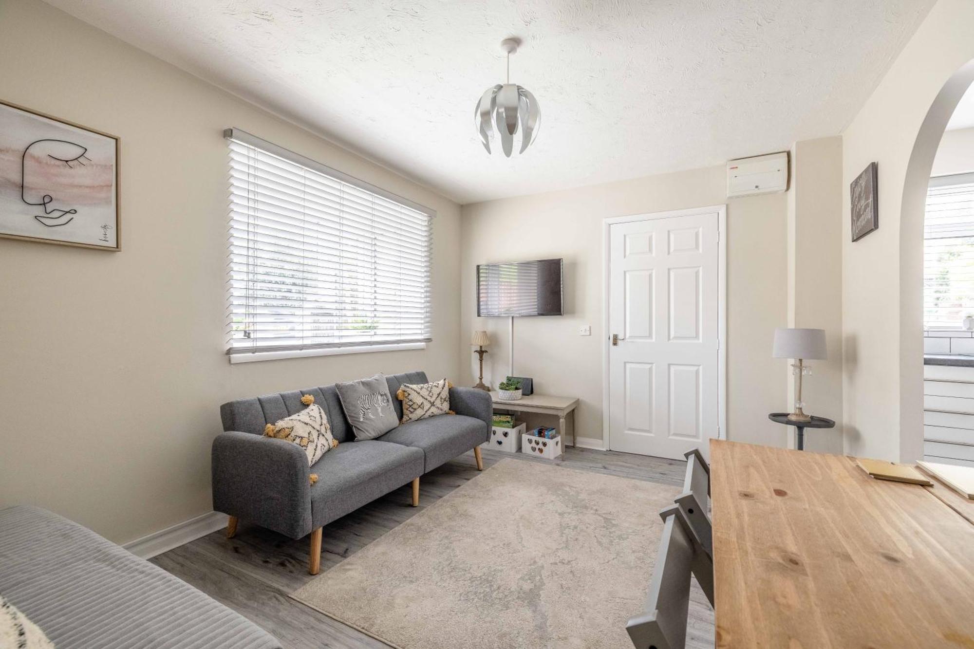 Windsor Burnham Ascot Haven Sleeps 4 Villa Slough Exteriör bild